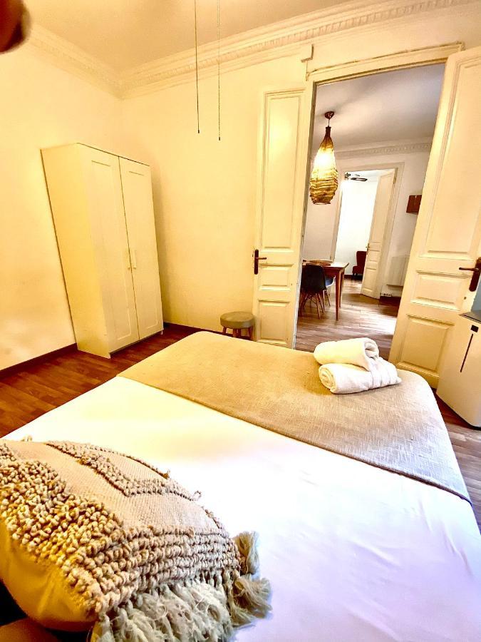 Alani Montjuic Hostel Barcelona Kültér fotó
