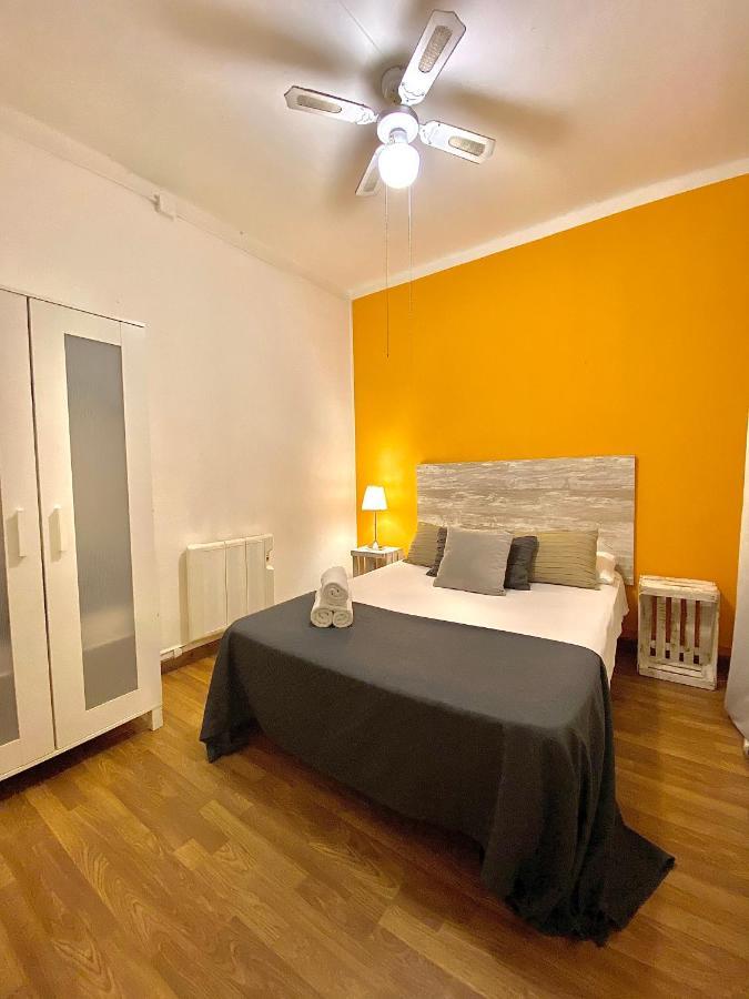Alani Montjuic Hostel Barcelona Kültér fotó