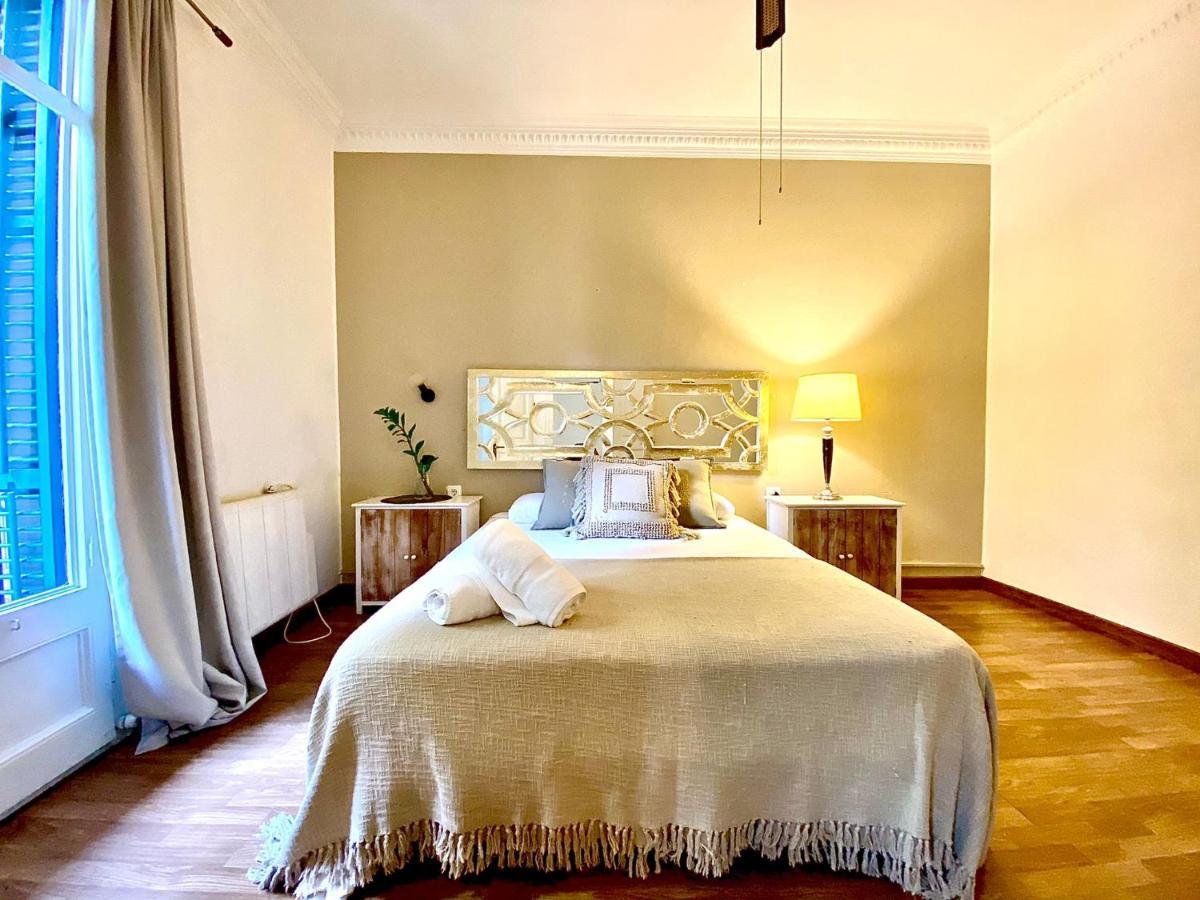 Alani Montjuic Hostel Barcelona Kültér fotó