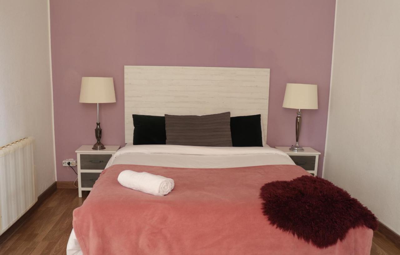 Alani Montjuic Hostel Barcelona Kültér fotó