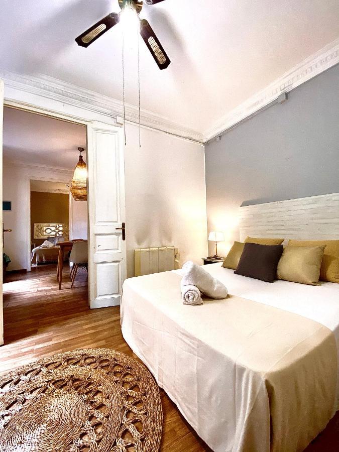 Alani Montjuic Hostel Barcelona Kültér fotó